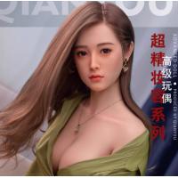 285号日本实体娃娃，内置合金瑜珈骨架，可摆任意姿势，S级蜡像工艺永久精致妆容。智能叫床，阴部夹吸，柔软果冻胸，全身青筋血管16层涂妆，真人手感仿真女友，乳、阴、肛、口、足、手，6交体验，无需戴套。支持发货前视频验货，满意再发货，不满意退款