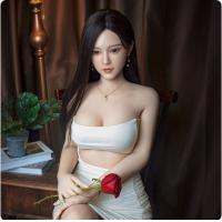 438号日本实体娃娃，内置合金瑜珈骨架，可摆任意姿势，S级蜡像工艺永久精致妆容。智能叫床，阴部夹吸，柔软果冻胸，全身青筋血管16层涂妆，真人手感仿真女友，乳、阴、肛、口、足、手，6交体验，无需戴套。支持发货前视频验货，满意再发货，不满意退款
